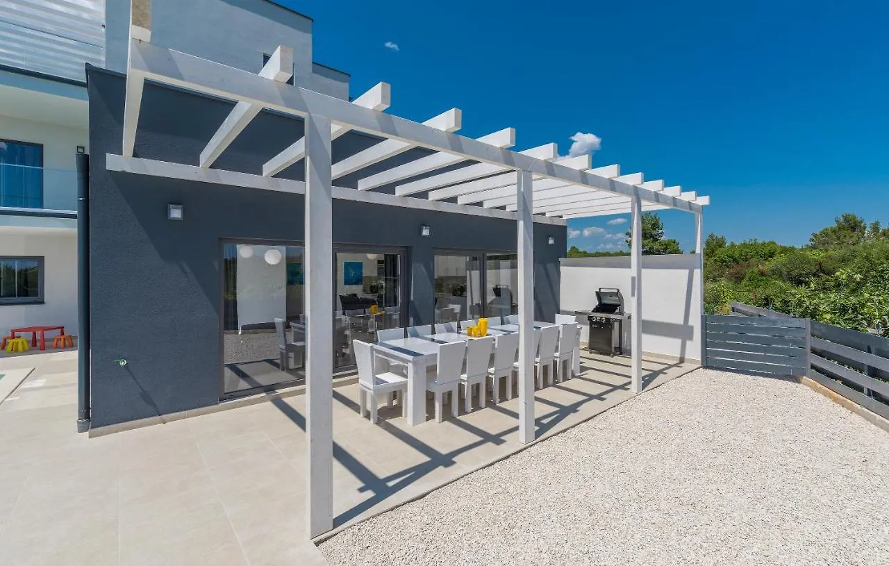Villa Luna Pomer