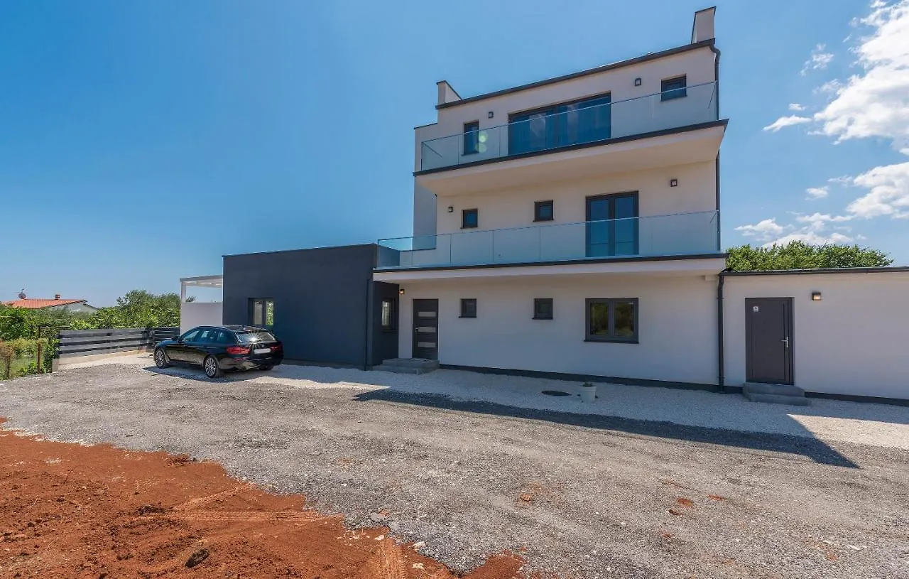 Villa Luna Pomer Croatia
